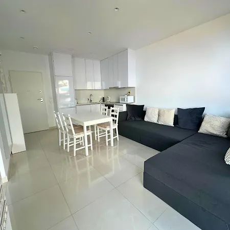 Moderno Primera Linea En Locos Apartman