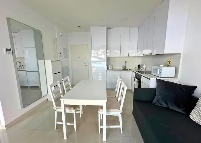 Moderno: Primera Linea En Locos